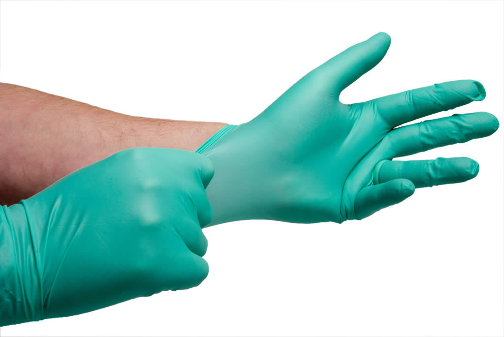 What Are the Benefits of Using Nitrile Gloves?
